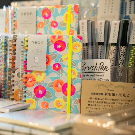 【鎌倉】あの頃のワクワクがよみがえる! 「TUZURU」で楽しむ心ときめく文具探し